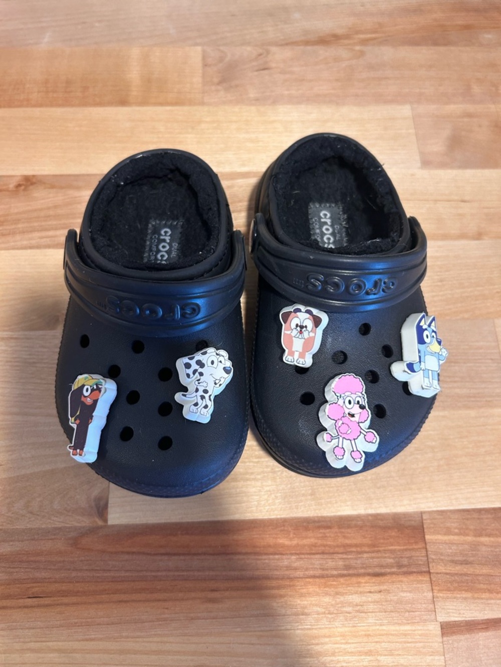 Fleece lined CROCS toddler Black Classic Clog with Bluey Jibbitz